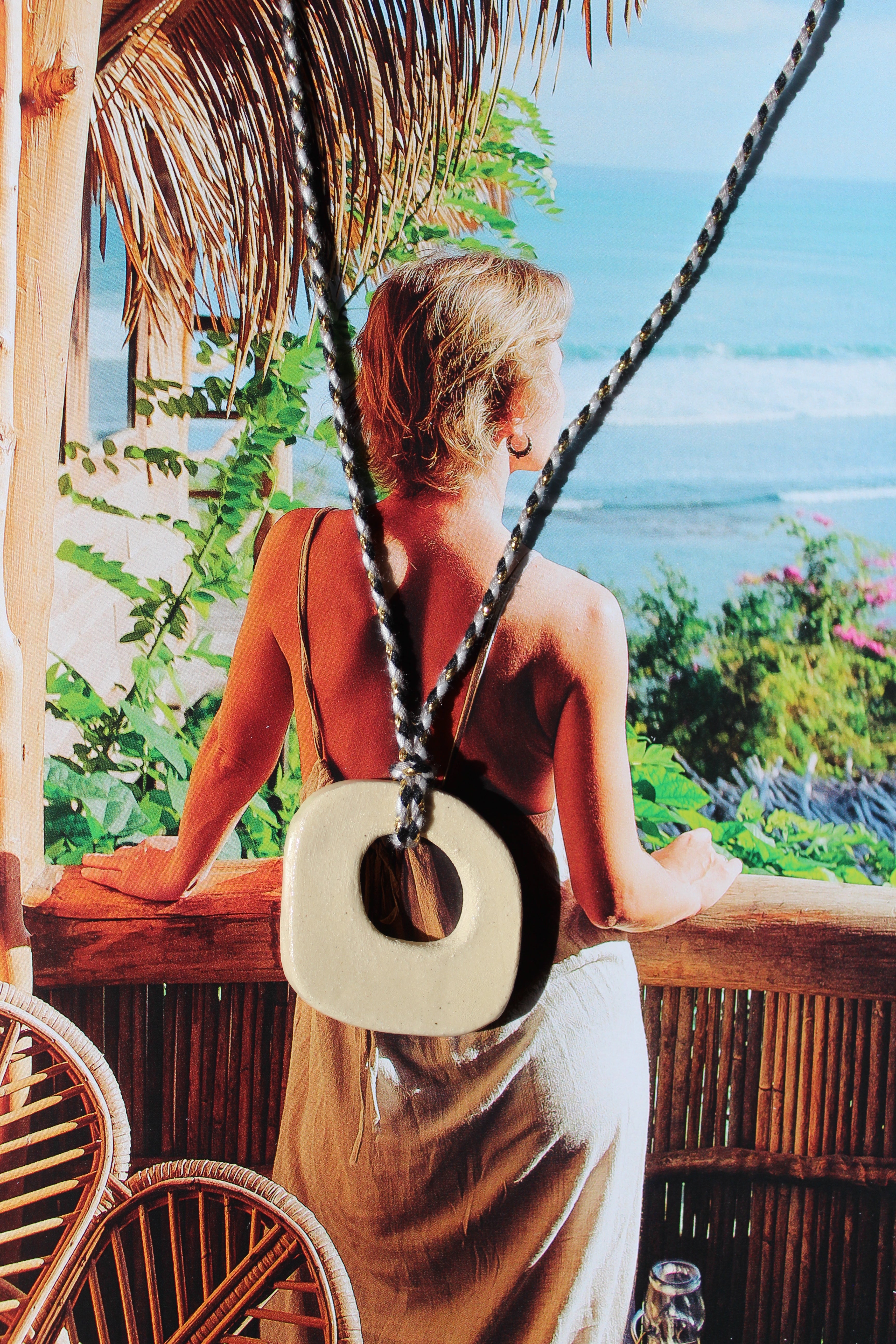 Collier Onda - cordon tressé noir et doré