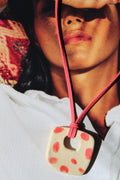 Collier Onda - cordon suédine rouge